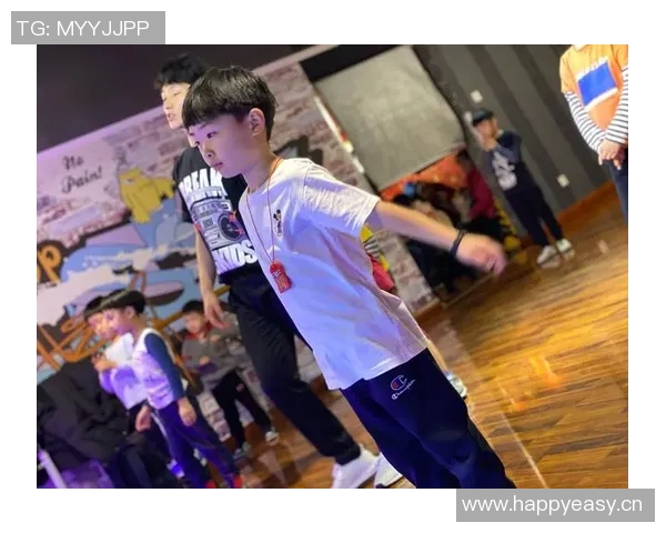 重庆街舞队战术创新引发热议街舞文化新风潮